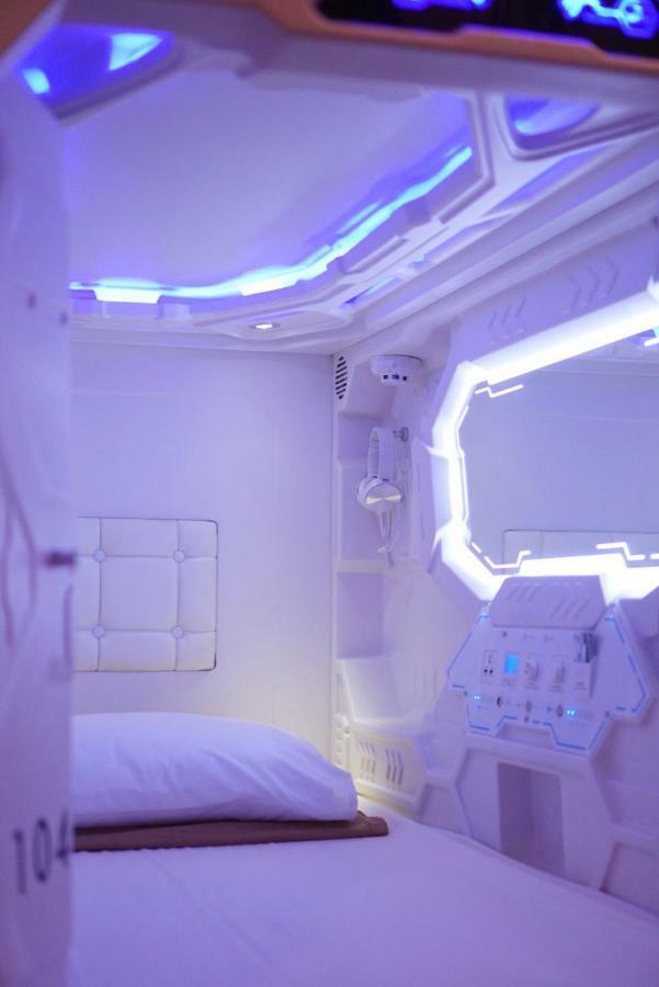 The Capsule Malioboro Hostel Yogyakarta Kültér fotó